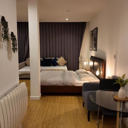 Sleep6 In Leicester Square, Soho Vr7 London Exterior photo