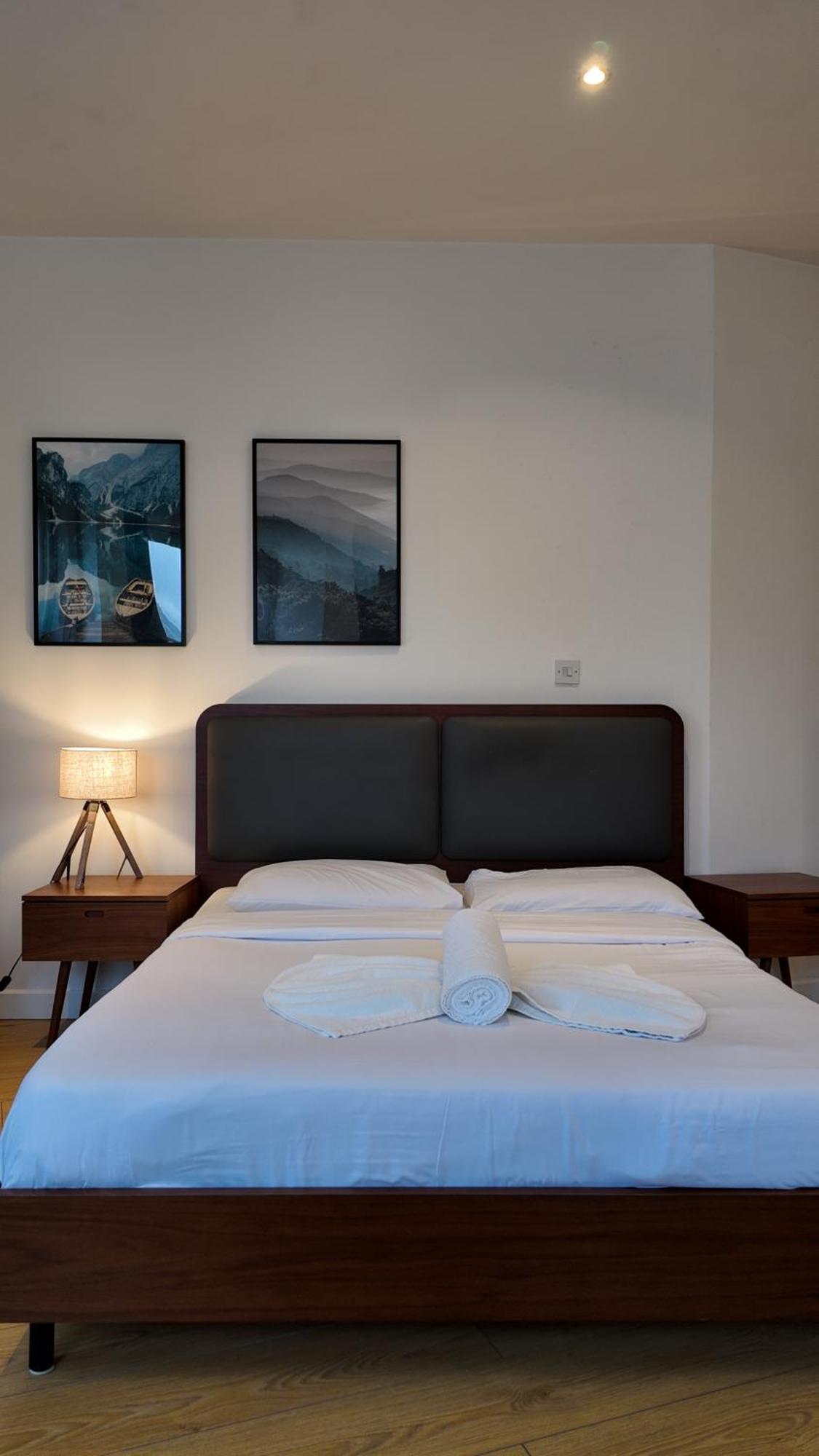Sleep6 In Leicester Square, Soho Vr7 London Exterior photo